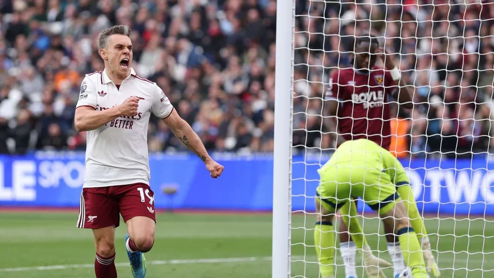 West Ham United v Arsenal - Premier League