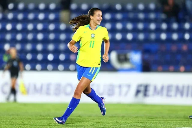 Gamonal and Nathy celebrate South American title